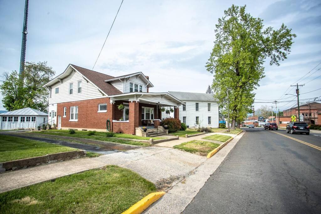 Charming 1932 Craftsman - The Bohannon House Luray Εξωτερικό φωτογραφία